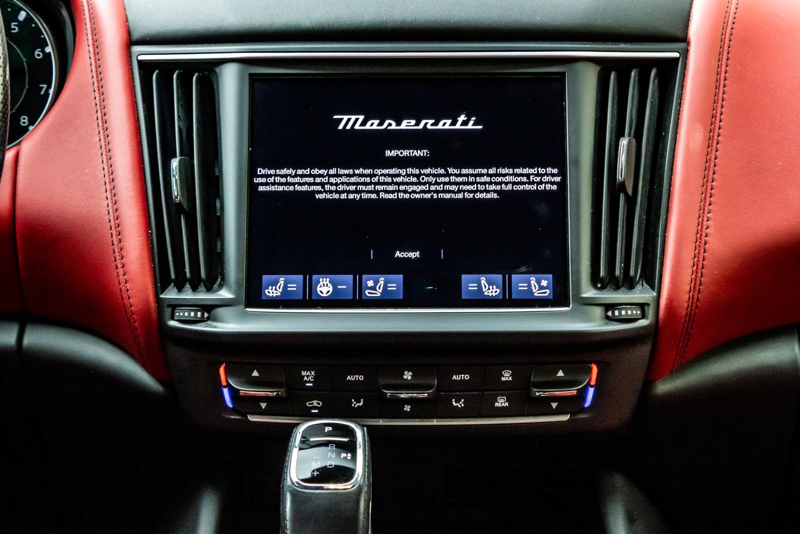 Used 2022 Maserati Levante GT AWD/4WD image 16