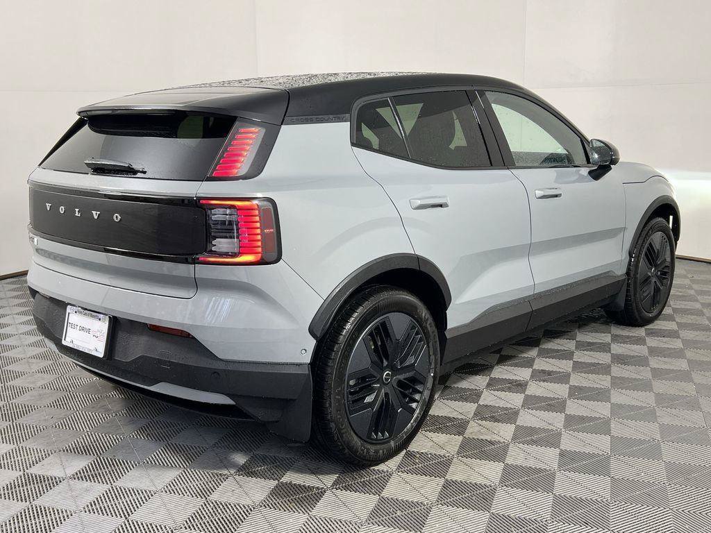 New 2026 Volvo EX30 Cross Country Ultra w/ Protection Package Premier AWD/4WD image 8