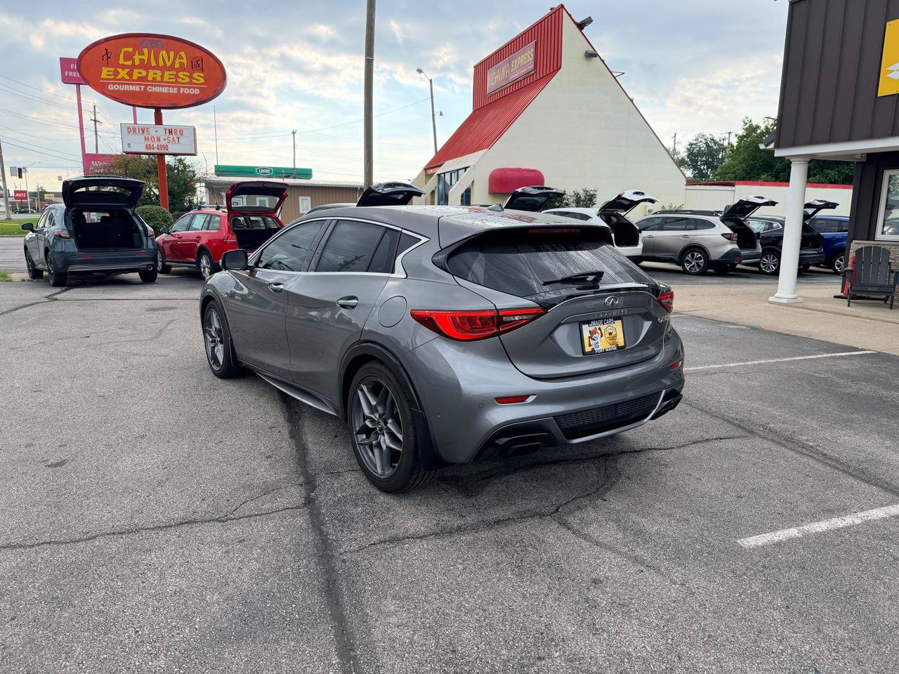 Used 2018 INFINITI QX30 Sport w/ Sport Leather Package FWD image 10