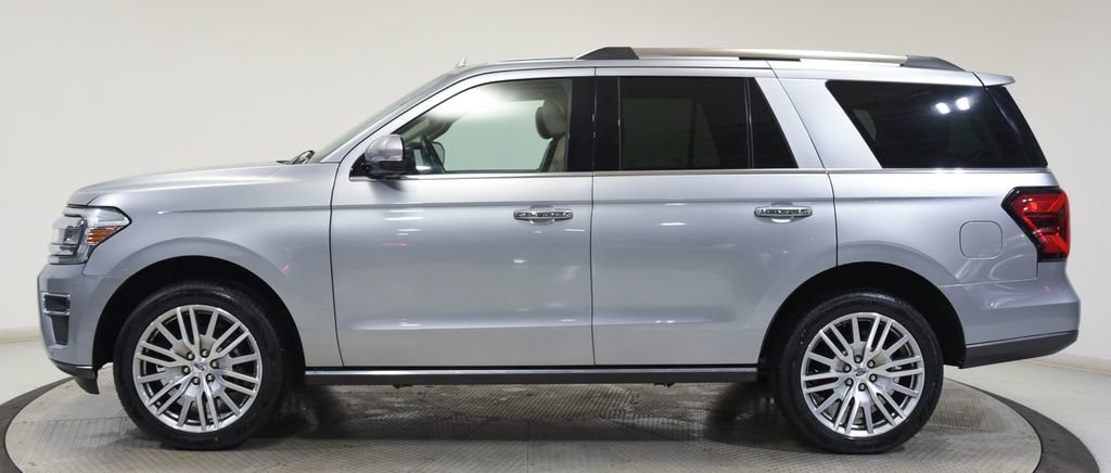Used 2024 Ford Expedition Limited image 8