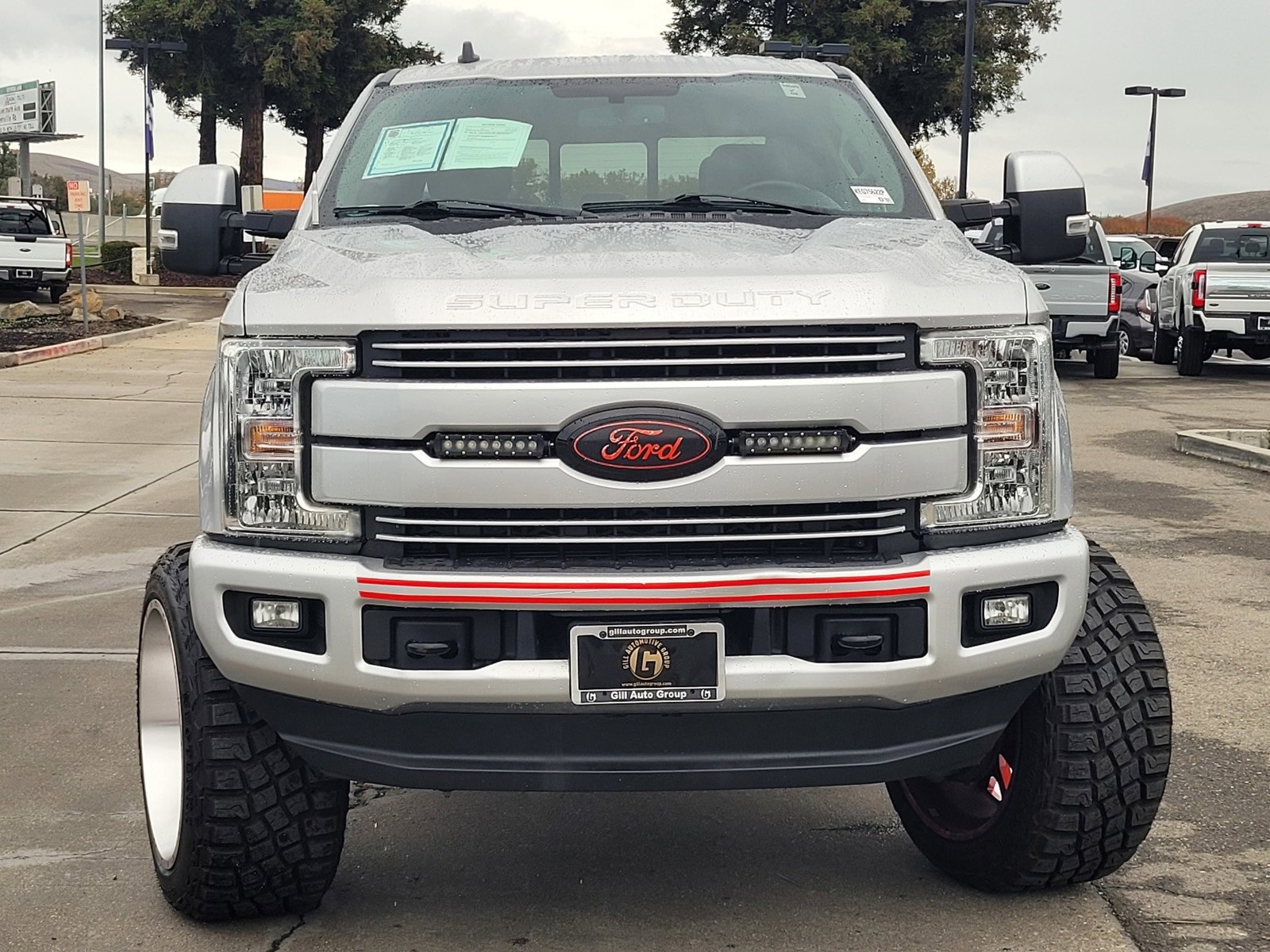 Used 2019 Ford F250 Lariat w/ Lariat Value Package image 2