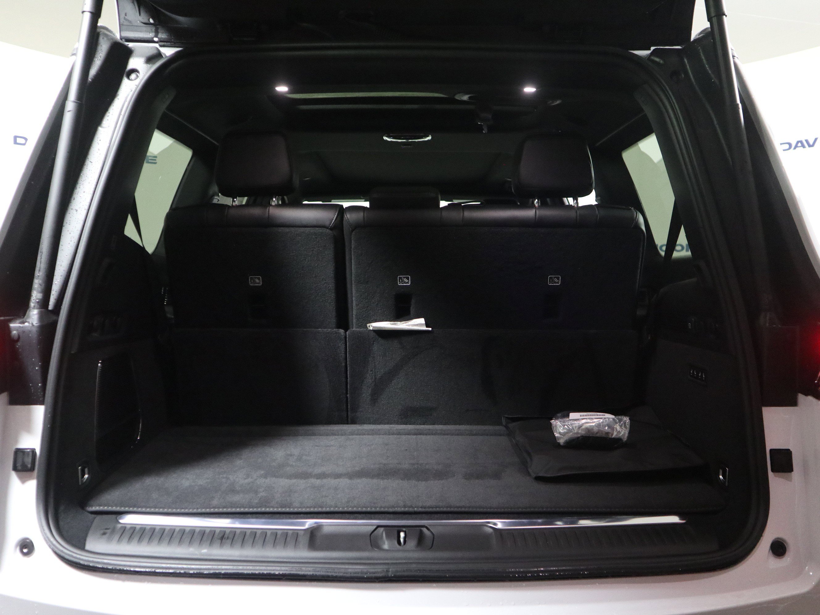 New 2026 Jeep Grand Wagoneer Summit image 8