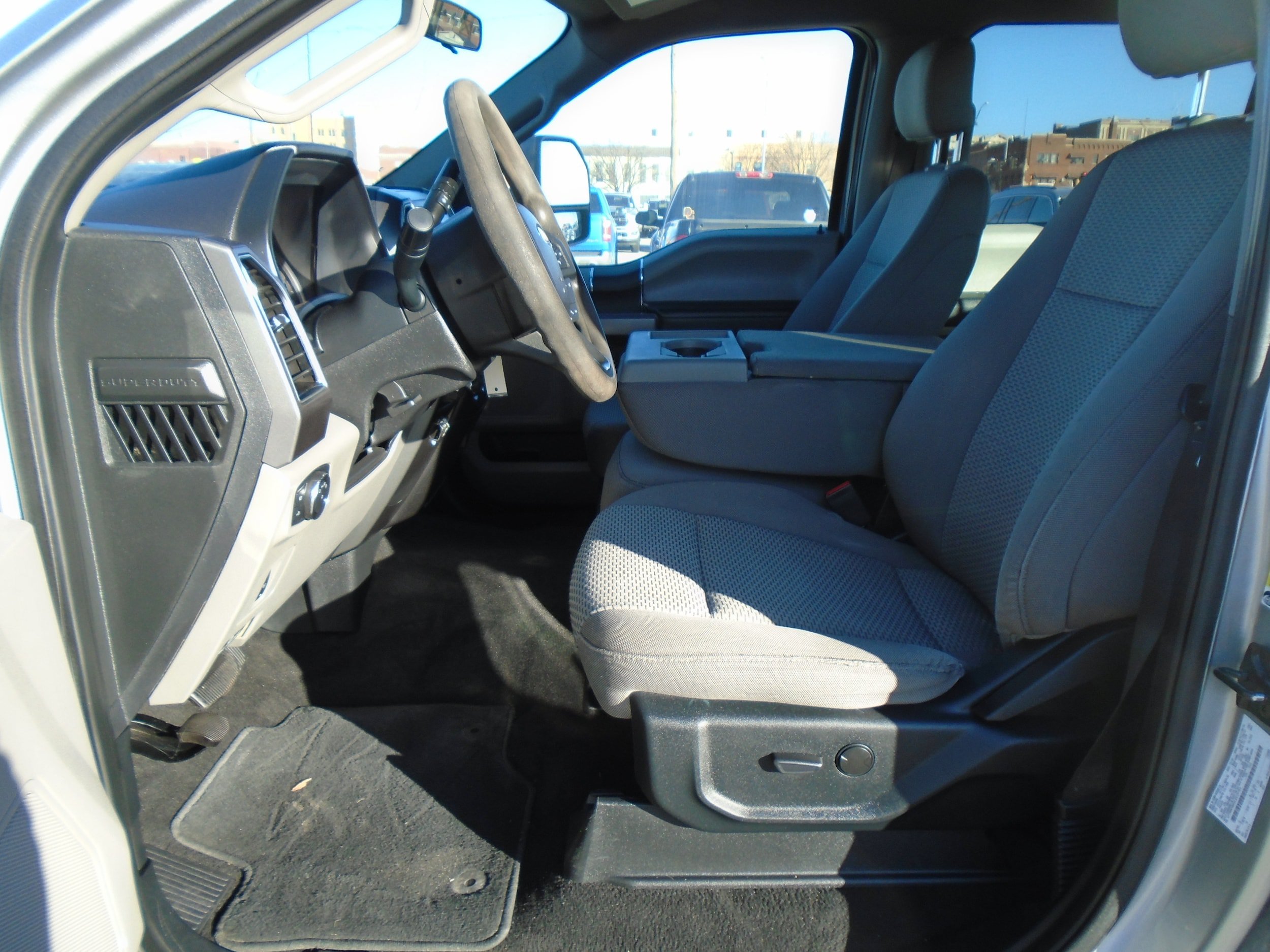 Used 2020 Ford F350 XLT w/ XLT Value Package AWD/4WD image 9