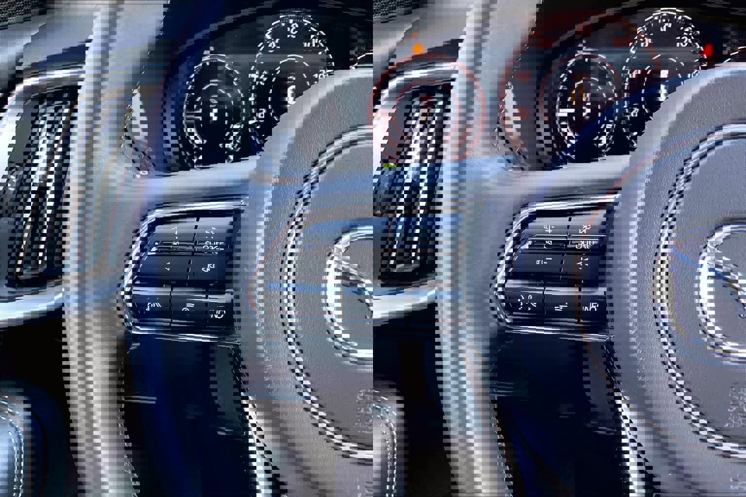 Used 2024 MAZDA CX-90 Plug-In Hybrid w/ Preferred image 24