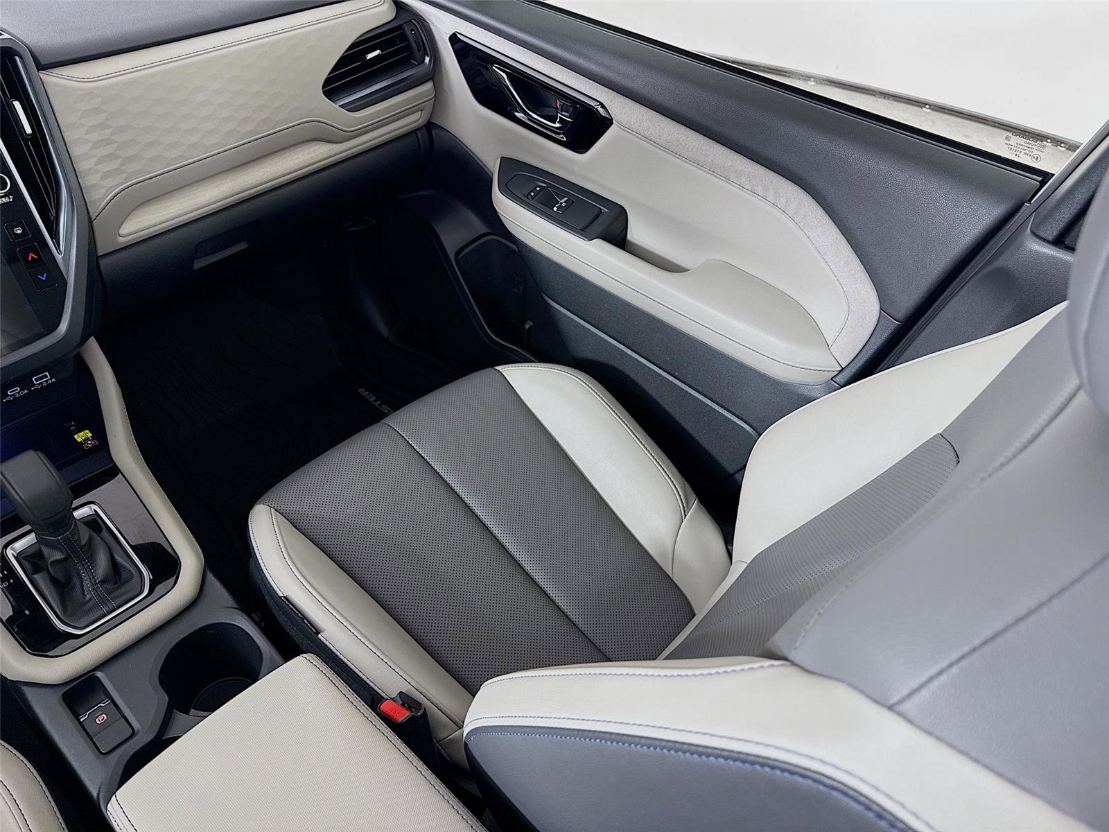 Used 2025 Subaru Forester Limited w/ Popular Package #1 image 25