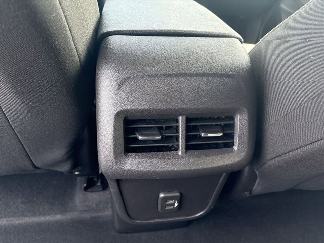 Certified 2024 Chevrolet Equinox LS w/ LS Convenience Package image 20