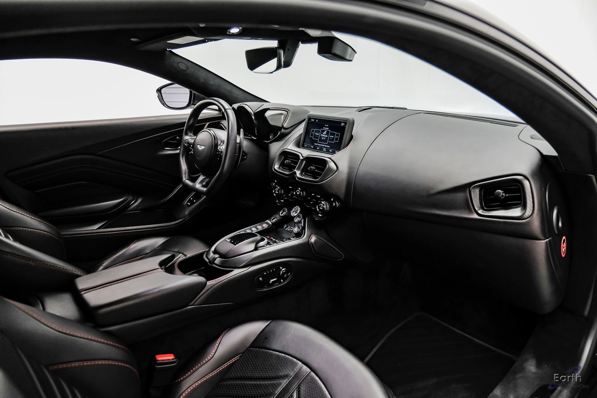 Used 2023 Aston Martin V12 Vantage RWD image 51