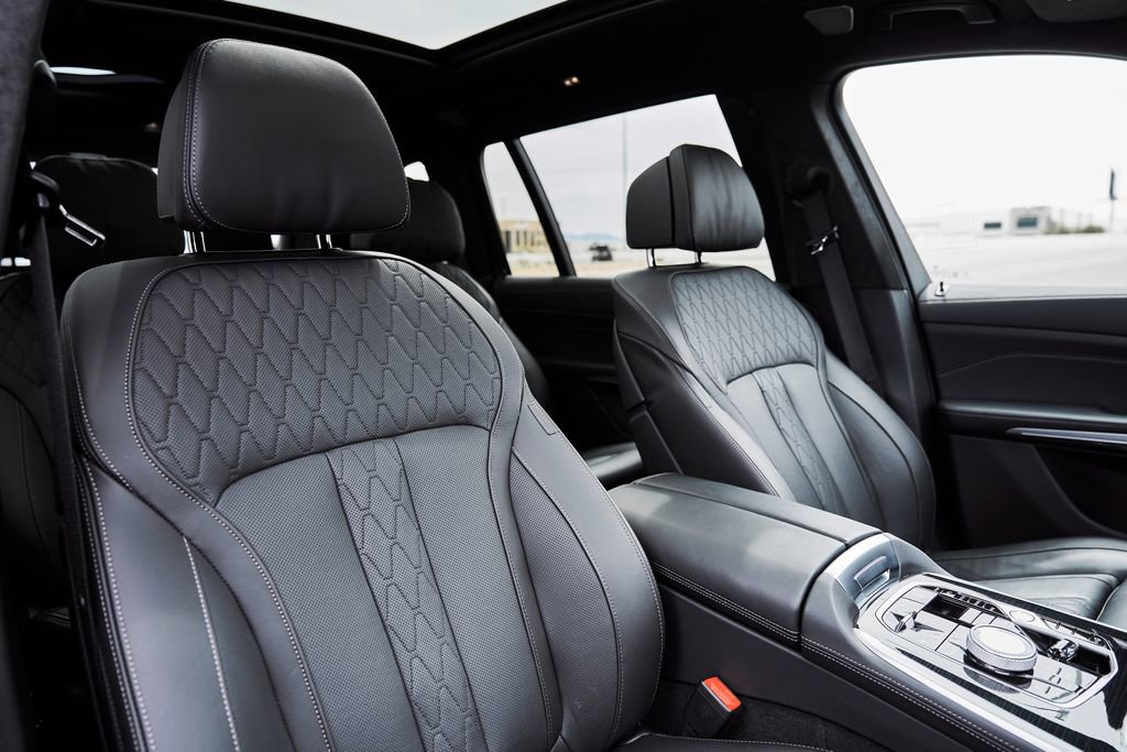 Used 2026 BMW X7 M60i image 45