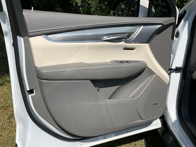 Used 2025 Cadillac XT5 Premium Luxury FWD image 7