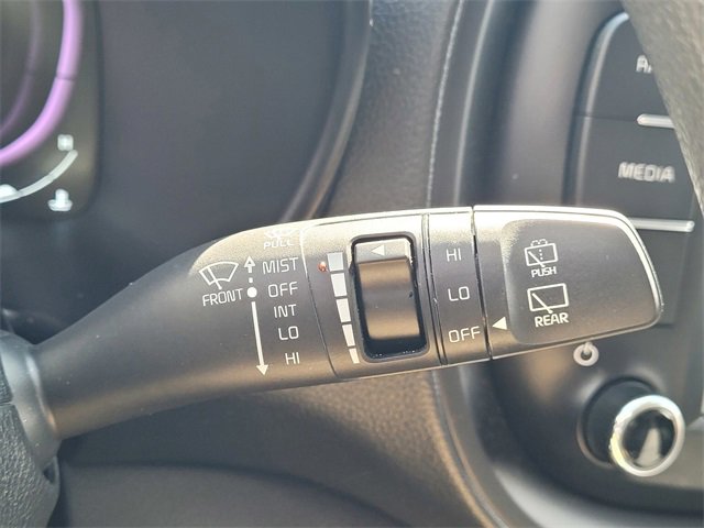 Used 2023 Kia Soul LX image 16