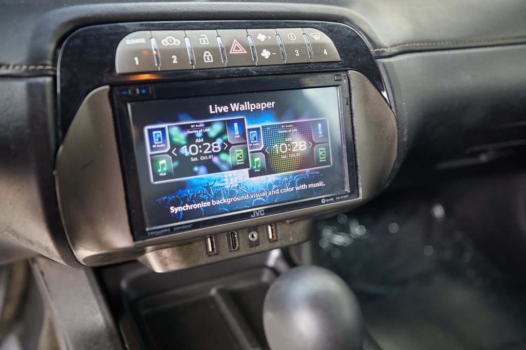 Used 2015 Chevrolet Camaro LS RWD image 15
