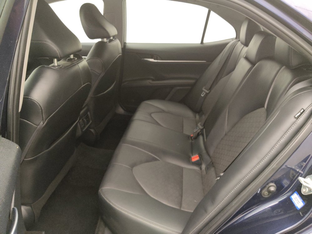 Used 2022 Toyota Camry XSE FWD image 18