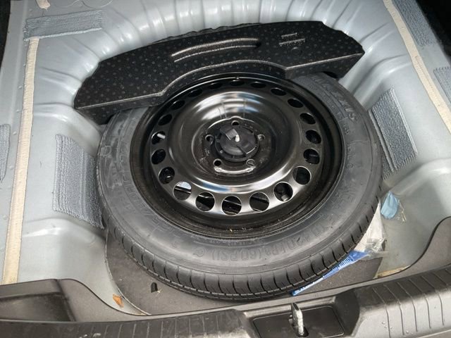 Used 2024 Chevrolet Malibu LT image 25