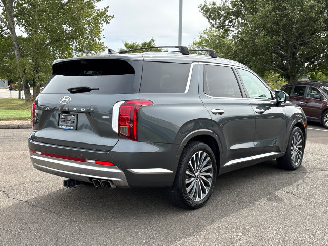Used 2023 Hyundai Palisade Calligraphy AWD/4WD image 2