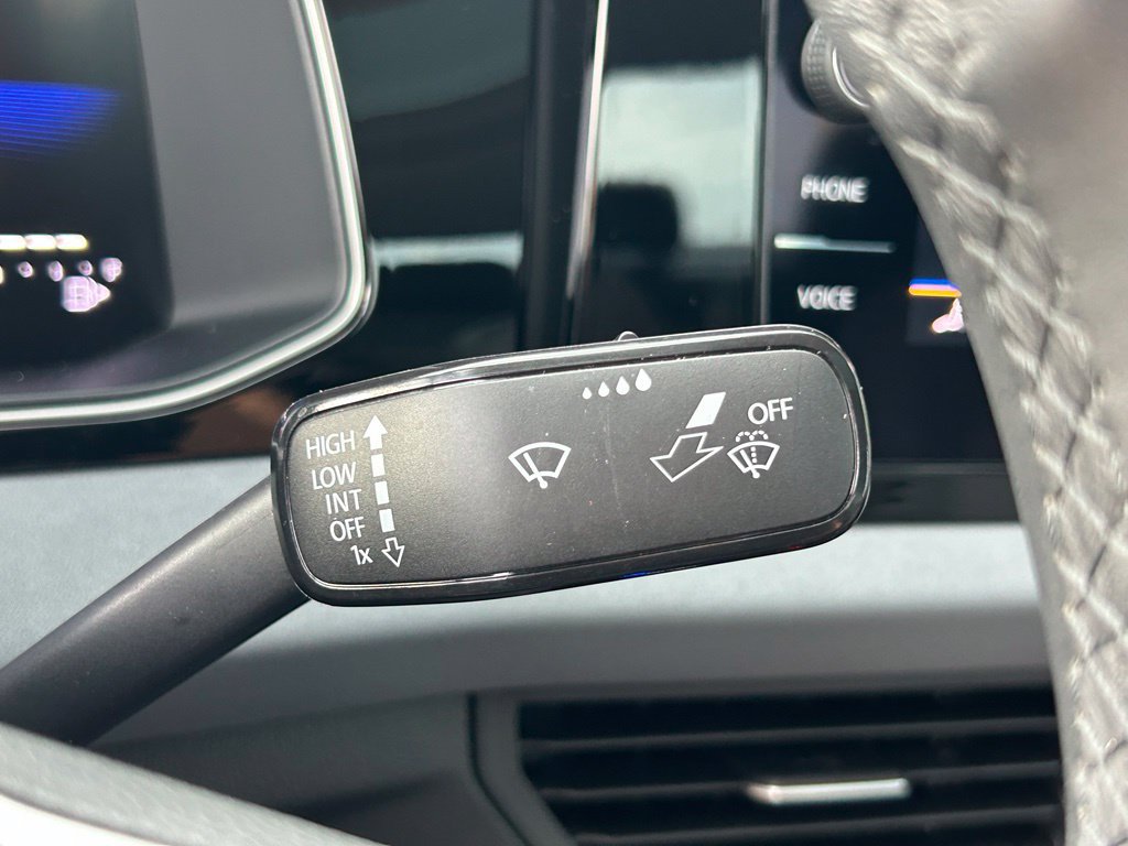 Certified 2026 Volkswagen Jetta SE FWD image 26