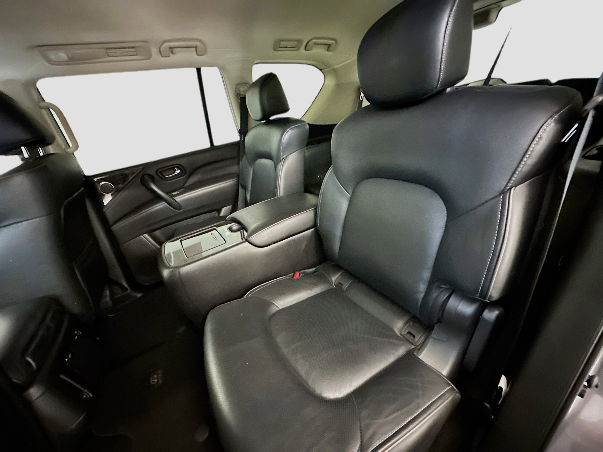 Used 2024 INFINITI QX80 Luxe AWD/4WD image 30
