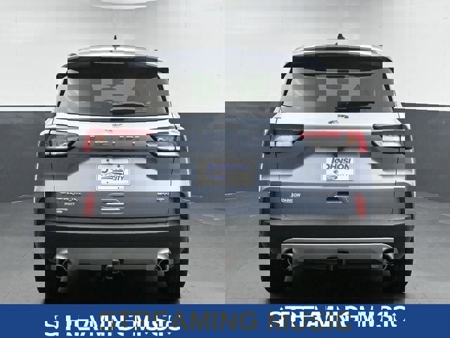 Used 2022 Ford Escape Titanium w/ Class II Trailer Tow Package image 10