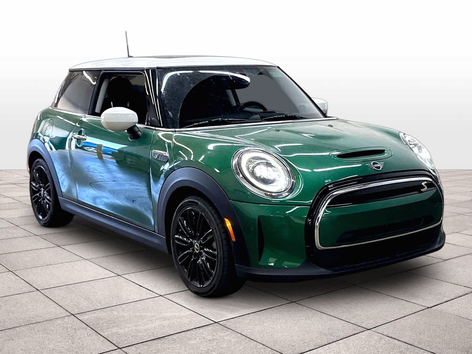 Used 2024 MINI Cooper SE FWD image 2