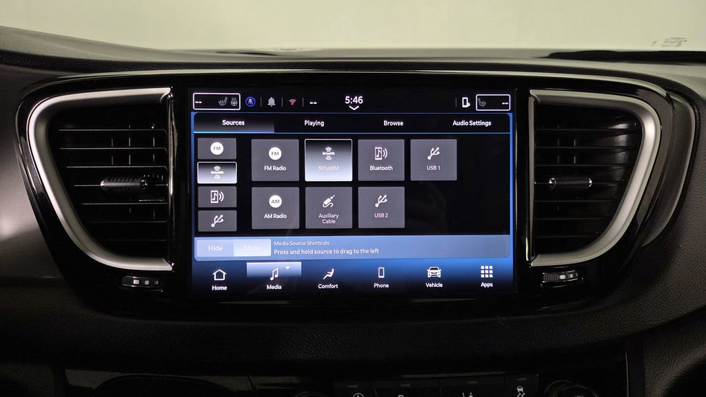 Used 2025 Chrysler Pacifica Select image 26