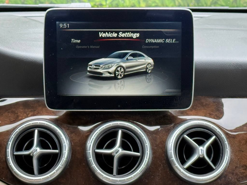 Used 2018 Mercedes-Benz CLA 250 4MATIC image 26