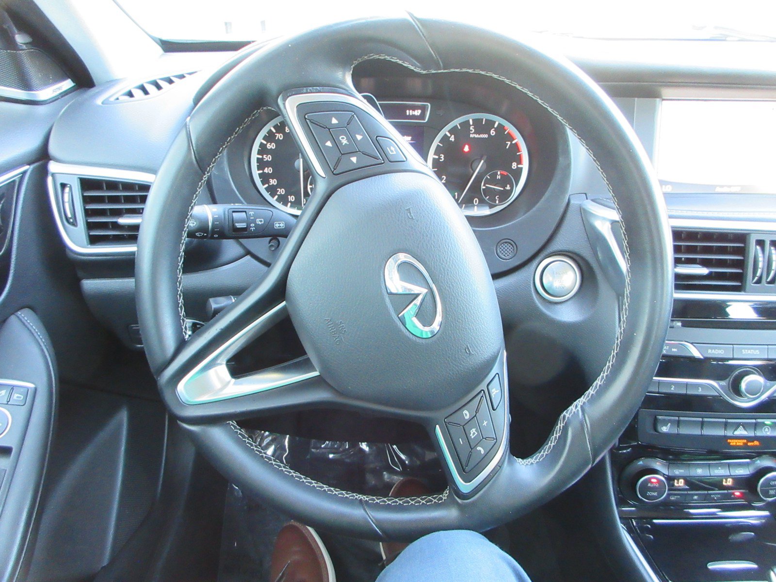 Used 2018 INFINITI QX30 AWD w/ Pro Assist Package image 35