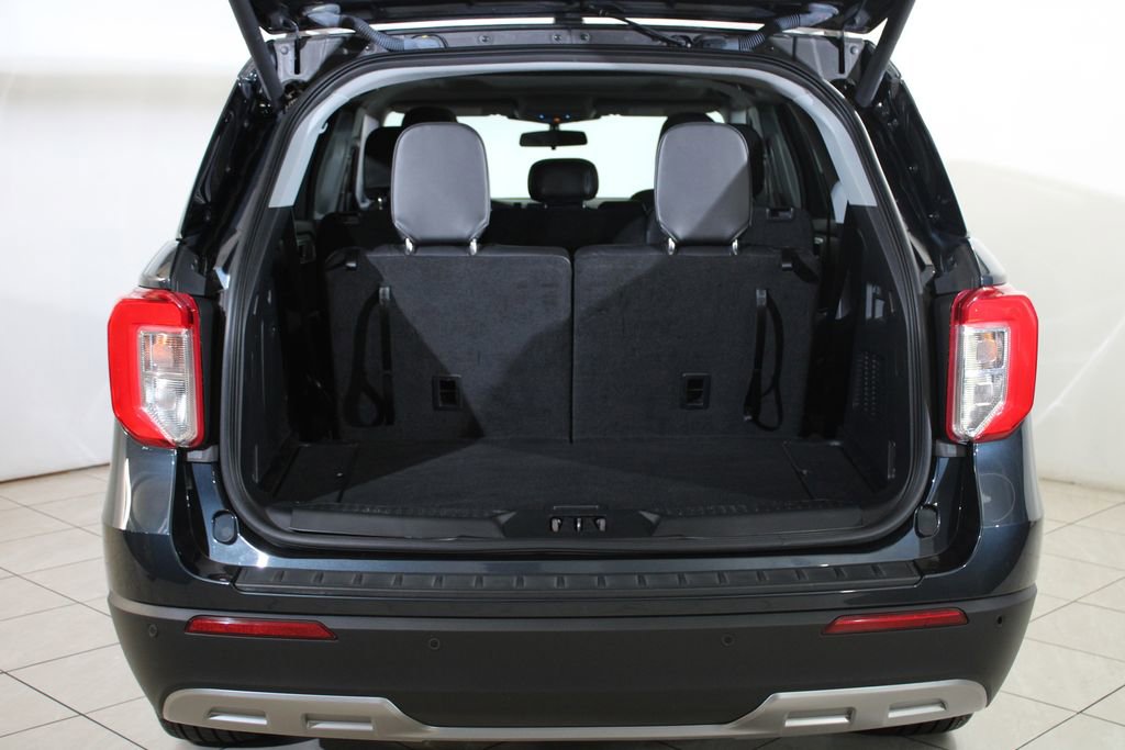 Certified 2022 Ford Explorer XLT w/ Equipment Group 202A image 22