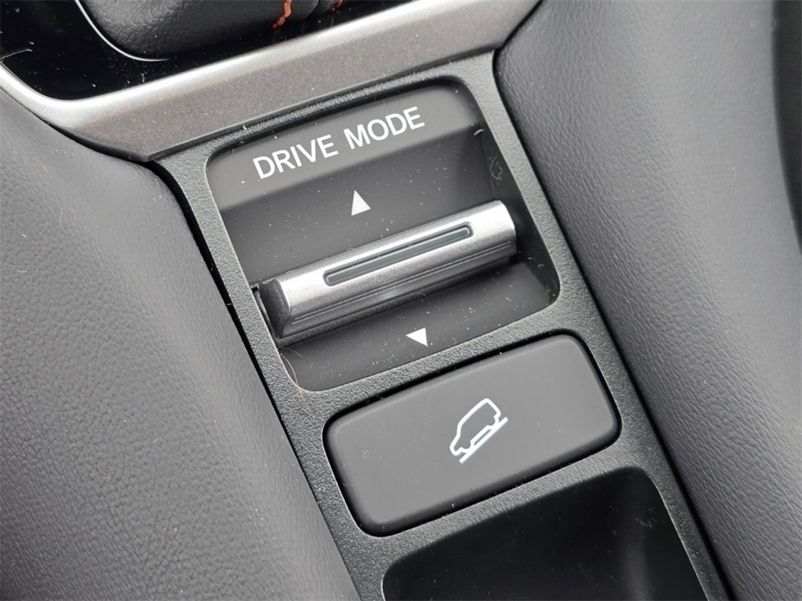 New 2026 Honda HR-V Sport image 8