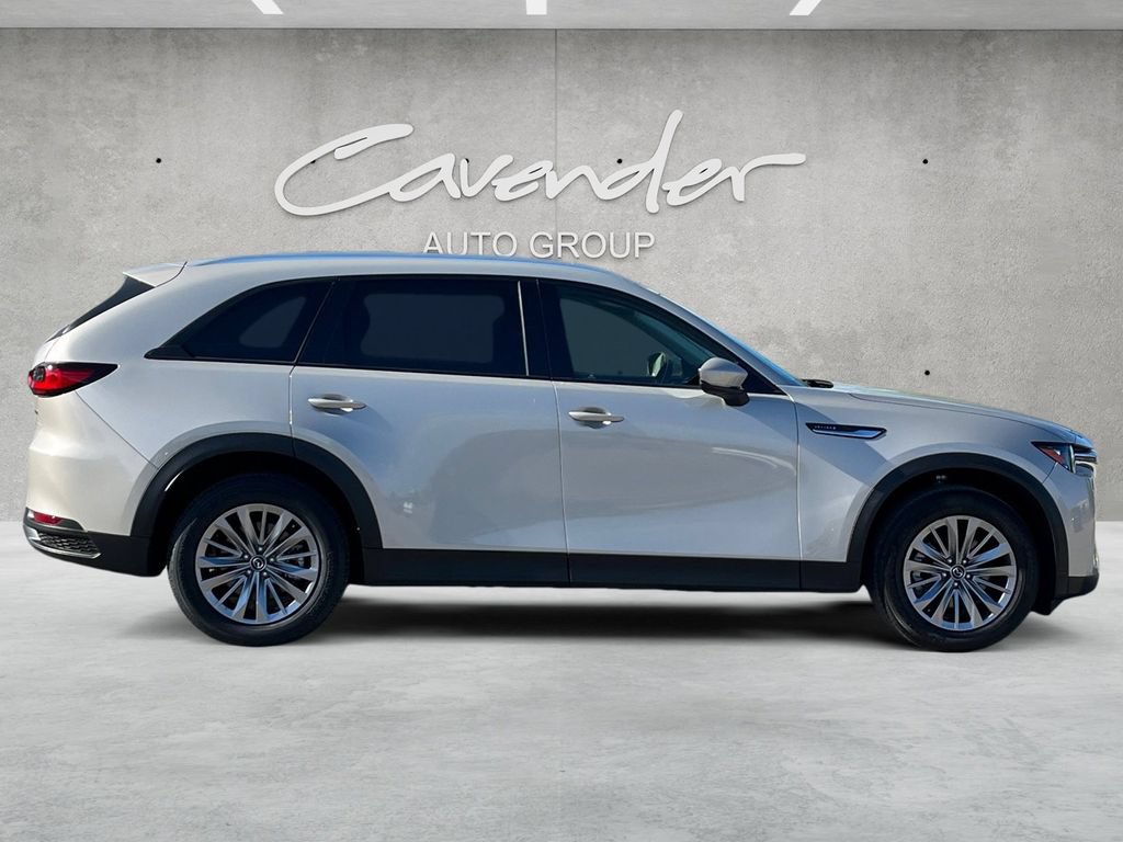 Used 2025 MAZDA CX-90 3.3 Turbo w/ Preferred Package AWD/4WD image 17