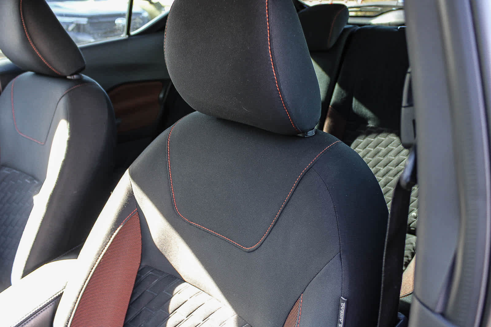 Used 2021 Nissan Kicks SR image 21