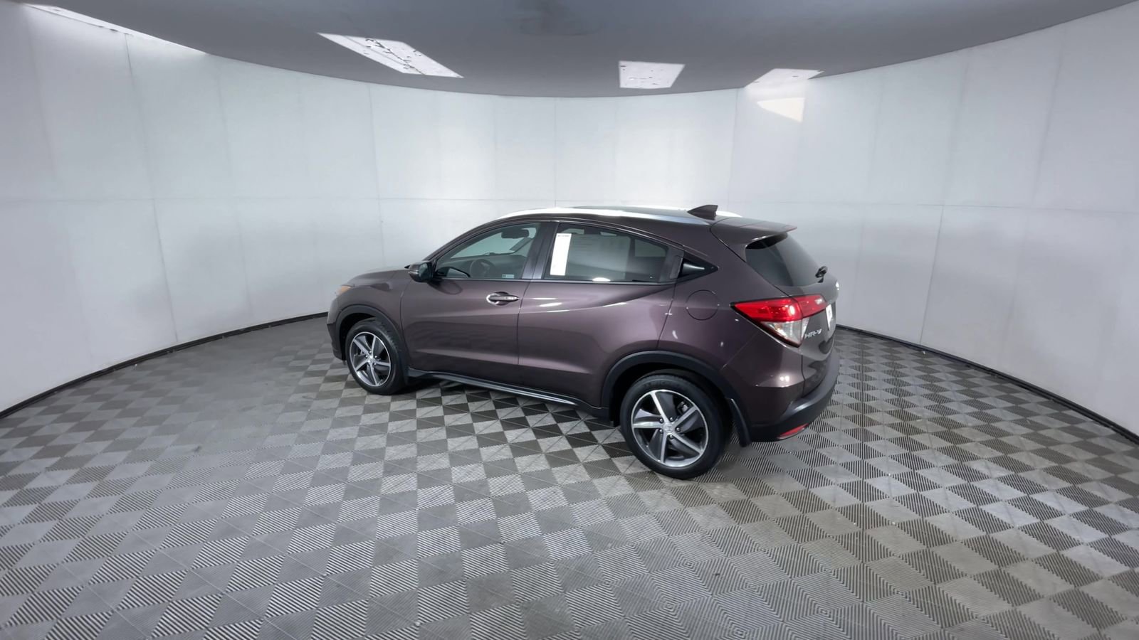 Used 2021 Honda HR-V EX-L image 6