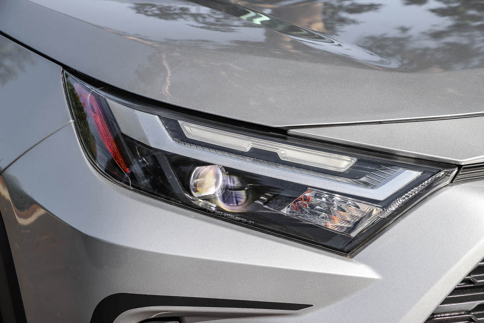 Used 2023 Toyota RAV4 LE FWD image 4