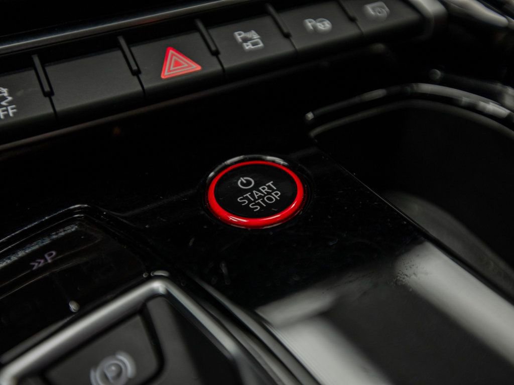 Used 2024 Audi e-tron GT Prestige AWD/4WD image 19