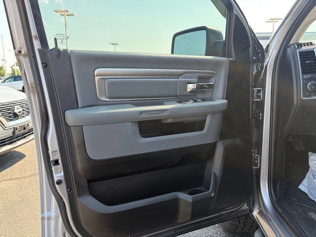 Used 2019 RAM 1500 Big Horn AWD/4WD image 16