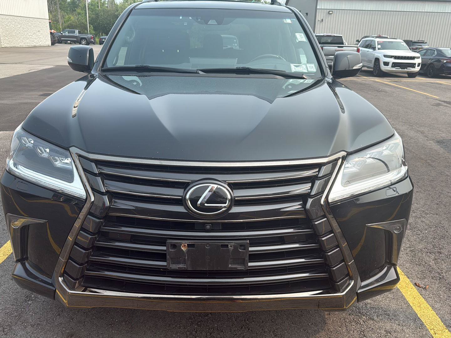 Used 2021 Lexus LX 570 4WD w/ Inspiration Series #2 image 9
