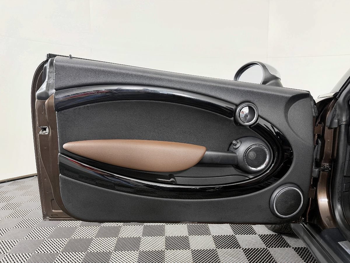 Used 2012 MINI Cooper Convertible FWD image 34
