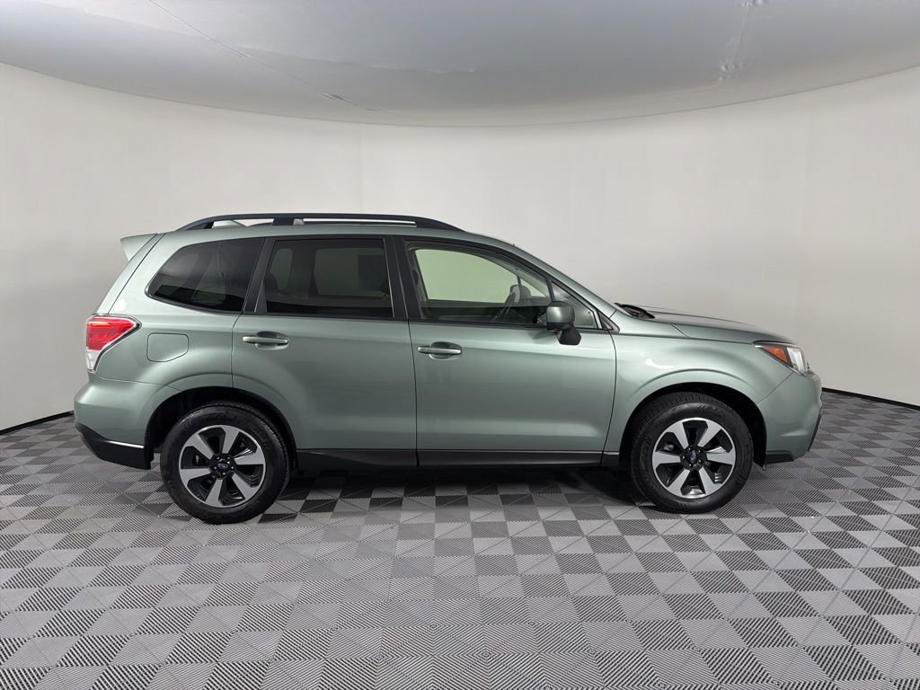 Used 2017 Subaru Forester 2.5i Premium w/ All-Weather Package image 9