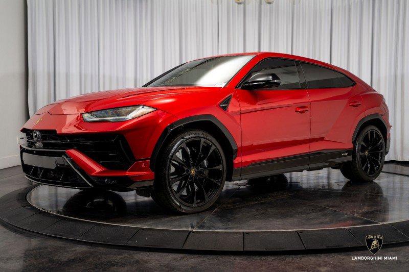 Used 2023 Lamborghini Urus S image 8