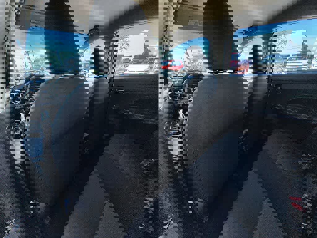 Used 2024 Nissan Versa SR image 12