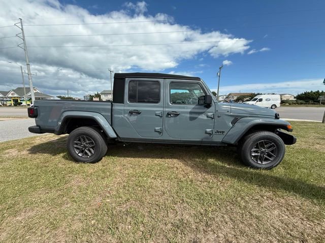 New 2025 Jeep Gladiator Sport image 8