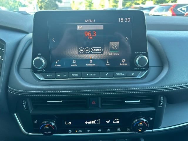 Used 2022 Nissan Rogue S AWD/4WD image 23