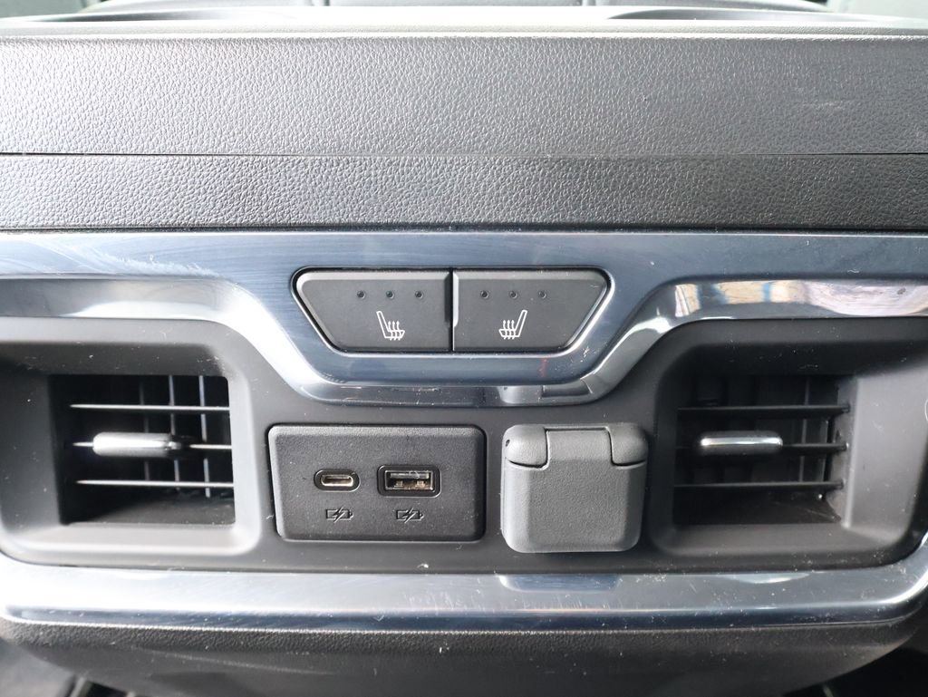 Certified 2021 Chevrolet Silverado 1500 LTZ w/ Technology Package image 31