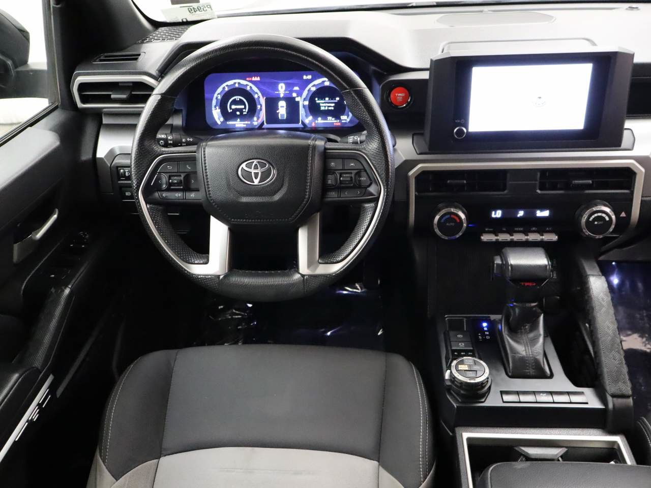 Used 2024 Toyota Tacoma TRD Off-Road AWD/4WD image 15