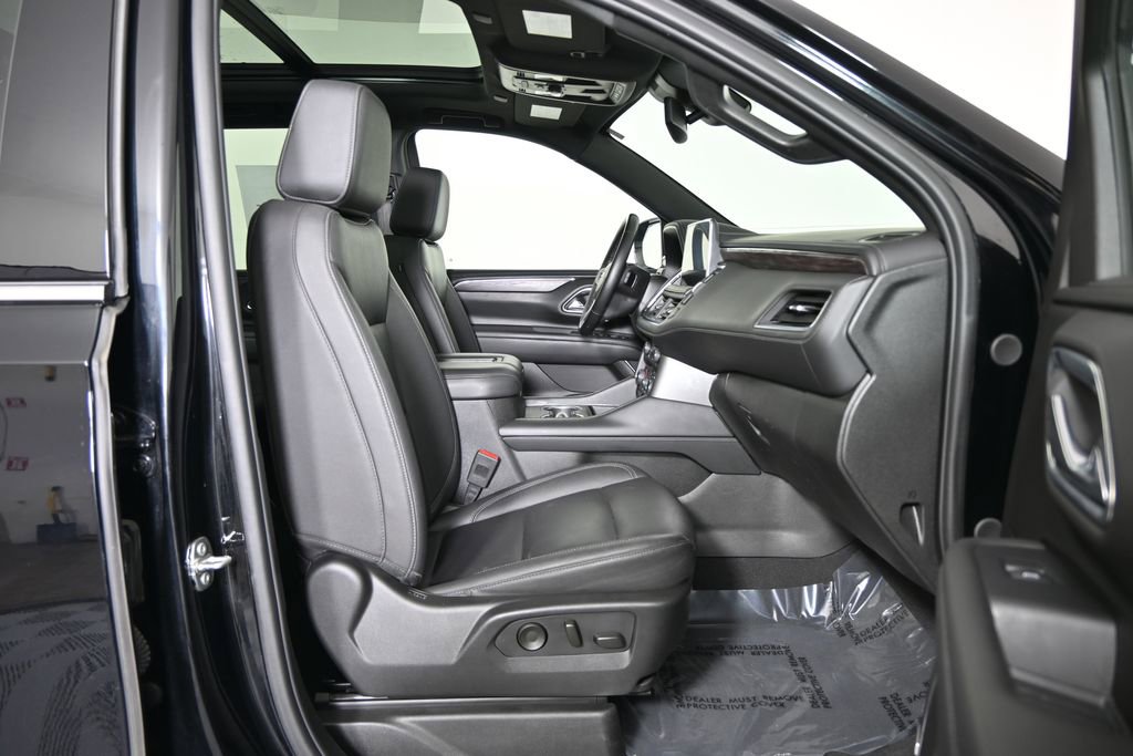 Used 2023 Chevrolet Tahoe LT w/ LT Signature Plus Package AWD/4WD image 13