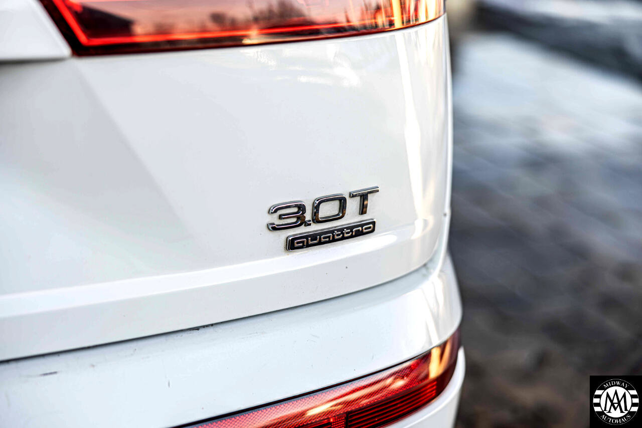 Used 2017 Audi Q7 3.0T Premium Plus image 16