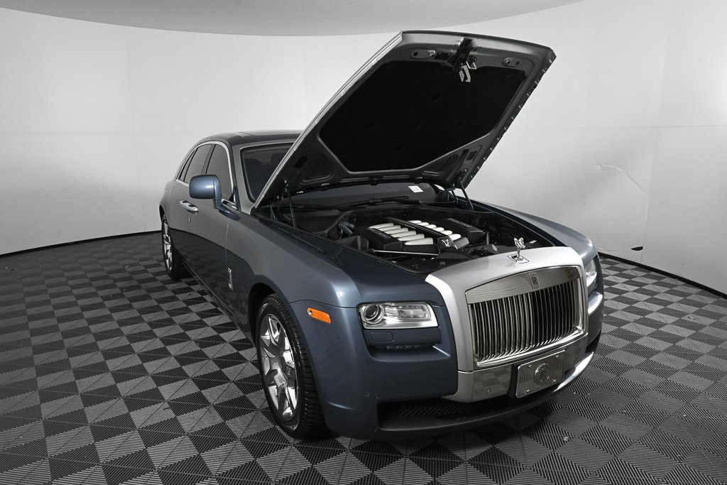 Used 2010 Rolls-Royce Ghost image 32