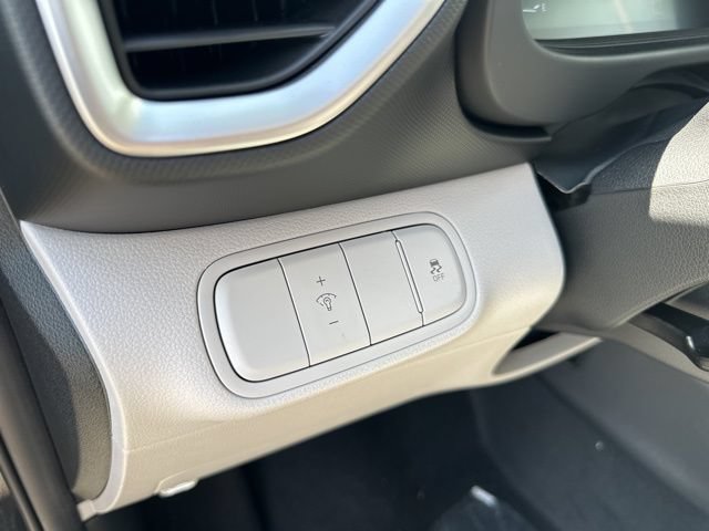 New 2026 Hyundai Venue SEL FWD image 18