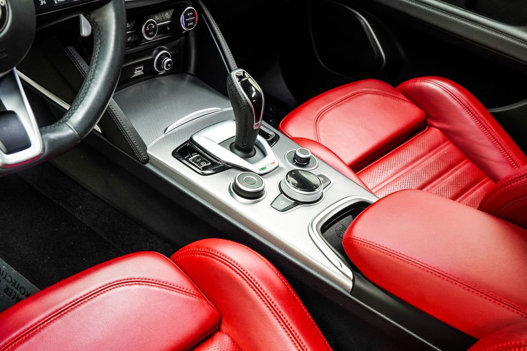 Used 2023 Alfa Romeo Stelvio Veloce image 20