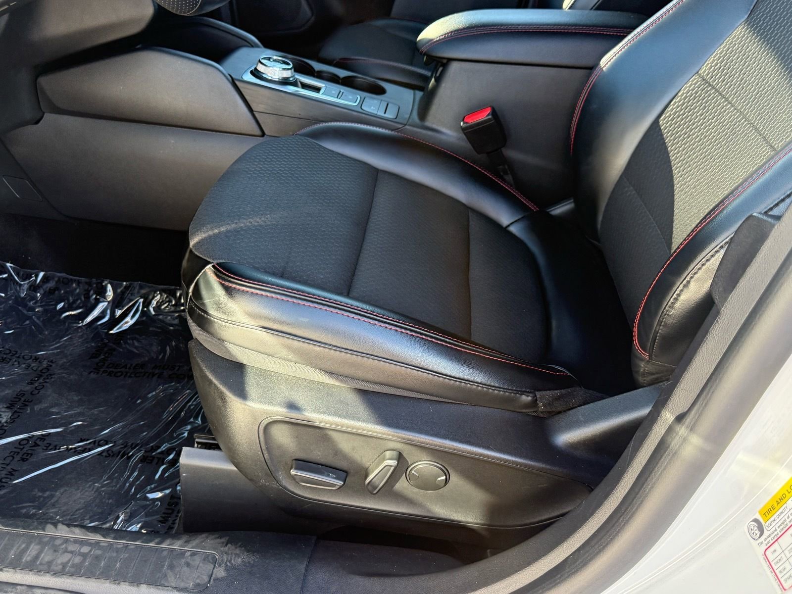 Used 2023 Ford Escape ST-Line image 15