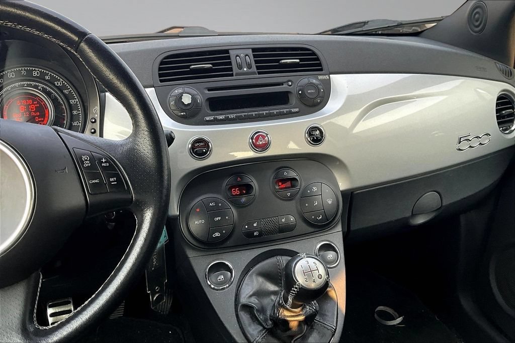 Used 2013 FIAT 500 Turbo w/ Comfort/Convenience Group FWD image 9