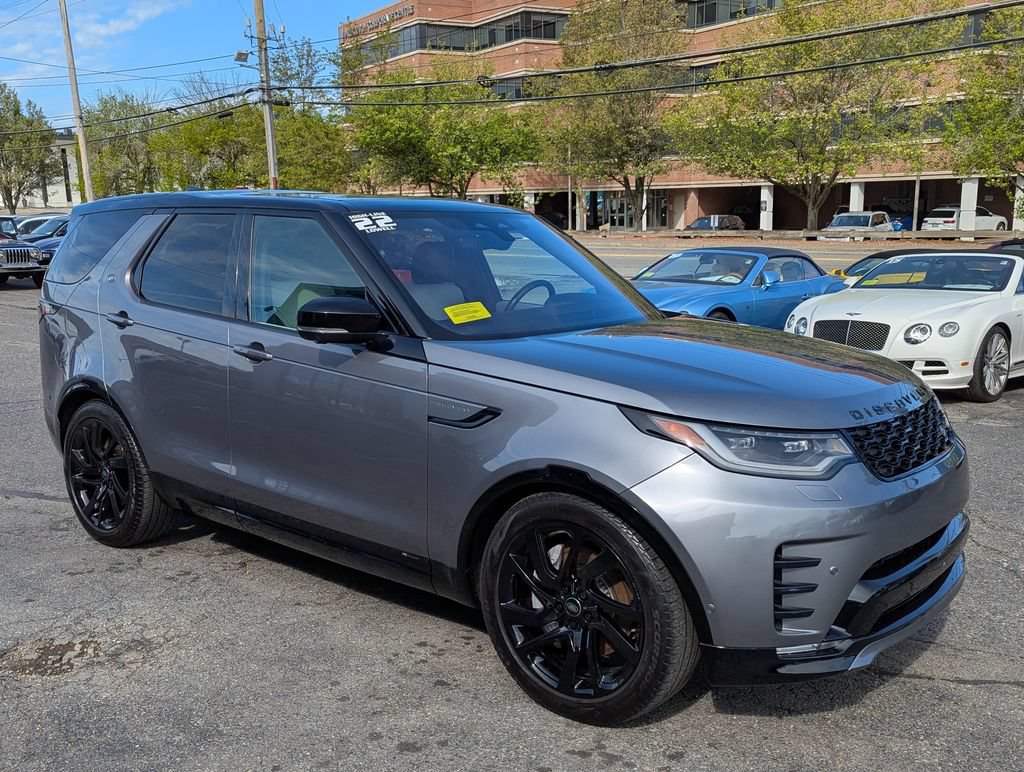 Used 2022 Land Rover Discovery S R-Dynamic AWD/4WD image 5
